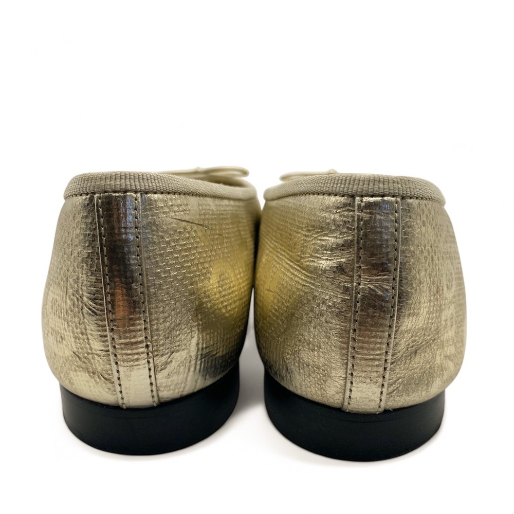 CHANEL Metallic Gold and Black Flats - Picture 9 of 13